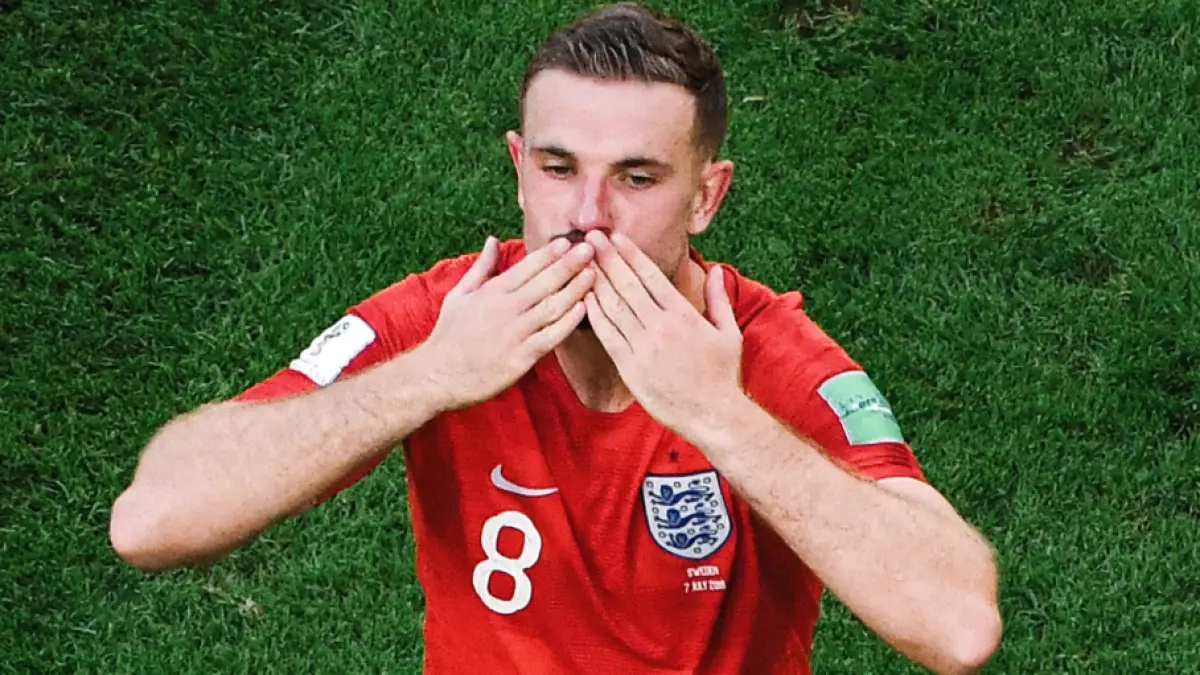 PINDAH: Jordan Henderson resmi menjadi milik Chelsea (Brentford)
