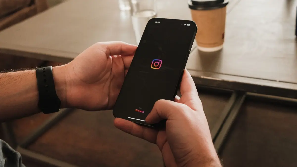 Algoritma Instagram 2026 terus berubah dan memengaruhi jangkauan konten. (Pexels/Airam Dato-on)