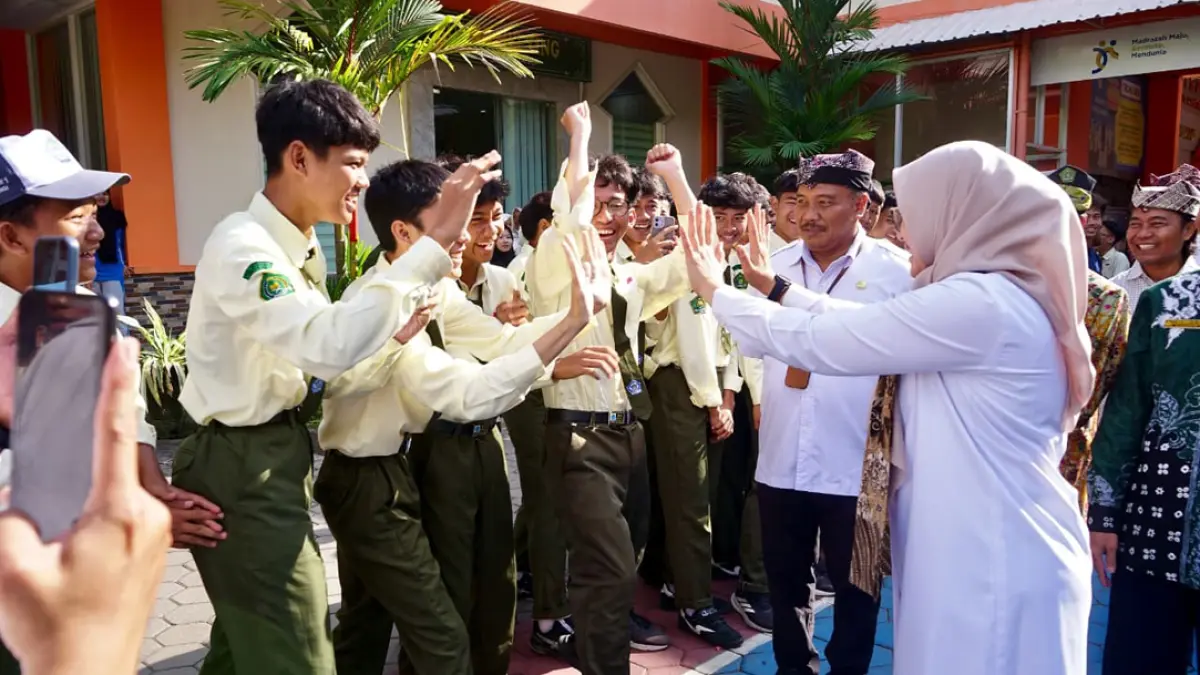 Bupati Banyuwangi Ipuk Fiestiandani di MAN 1 Banyuwangi, Rabu 29 Juli 2026. (banyuwangikab.go.id)