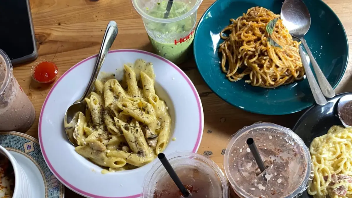 Kuliner kekinian semakin diminati masyarakat. (Balquisse untuk Radar Banyuwangi)