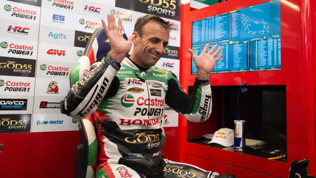 Pembalap LCR Honda Johann Zarco memilih tidak terburu-buru kembali membalap setelah cedera lutut kompleks di GP Catalunya. (Instagram/johannzarco)