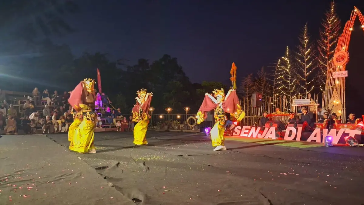 Pergelaran Senja di Agrowisata Tamansuruh Banyuwangi. (Mayang untuk Radar Banyuwangi)