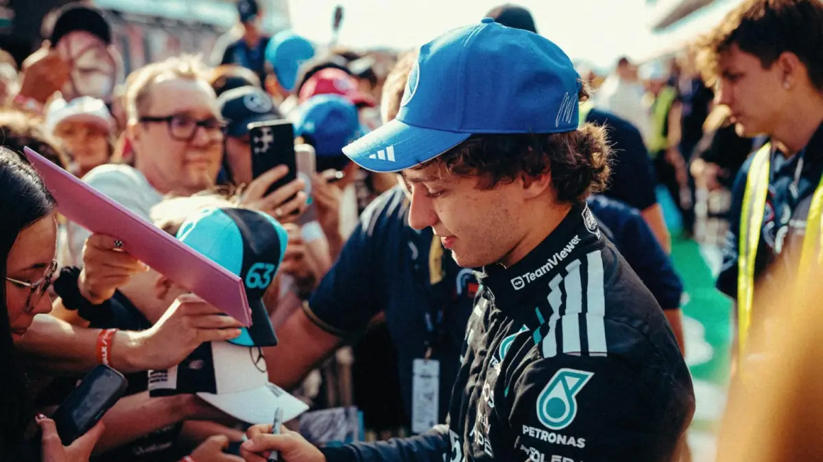 Andrea Kimi Antonelli mengungkap tekanan mental yang dialaminya pada musim debut Formula 1 2025 bersama Mercedes. (Instagram/kimi.antonelli)