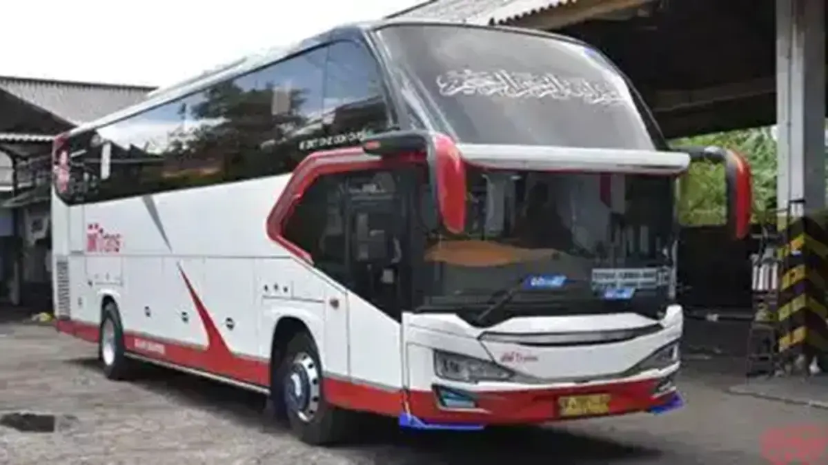 Ilustrasi bus AKAP dari Jawa menuju Bali. (Redbus via metropolitan.jawapos.com)