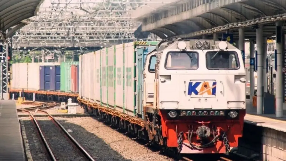 Volume angkutan petikemas KAI mencapai 3,43 juta ton sepanjang Januari-Juli 2026 atau naik 20,28 persen. (Antara)