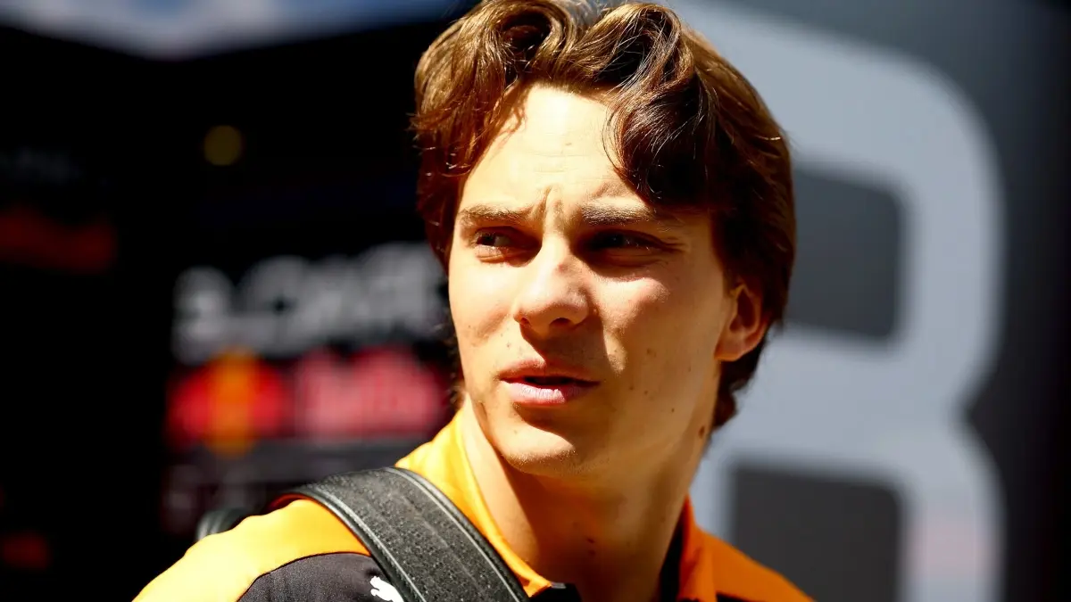 Oscar Piastri mengaku terkesan usai menjajal mobil Formula 1 McLaren musim 2007 dan 2008. (F1)