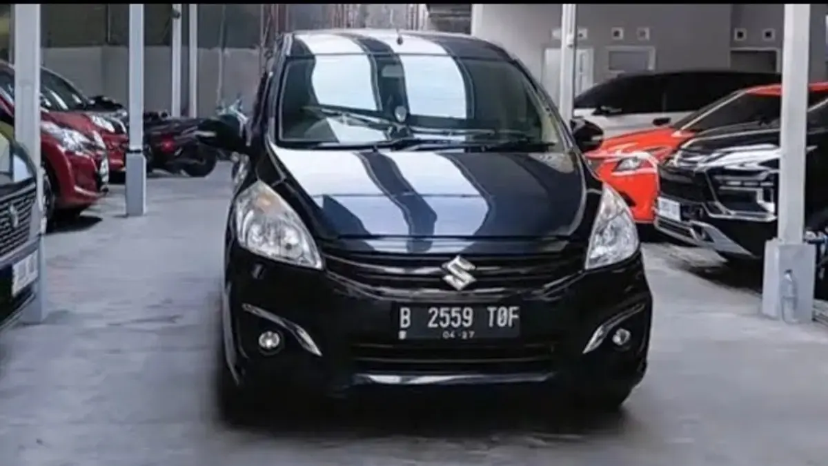 Suzuki Ertiga GX bekas 2017 masih menjadi Low MPV favorit keluarga. (Trenggalek Jenggelek)