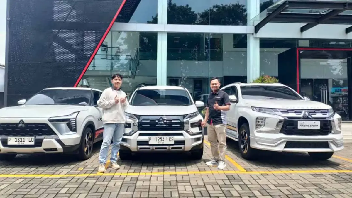 Pasar Lesu, Xpander dan Xpander Cross Jadi Penahan Gempuran Mitsubishi. (Toha/Radar Banyuwangi)
