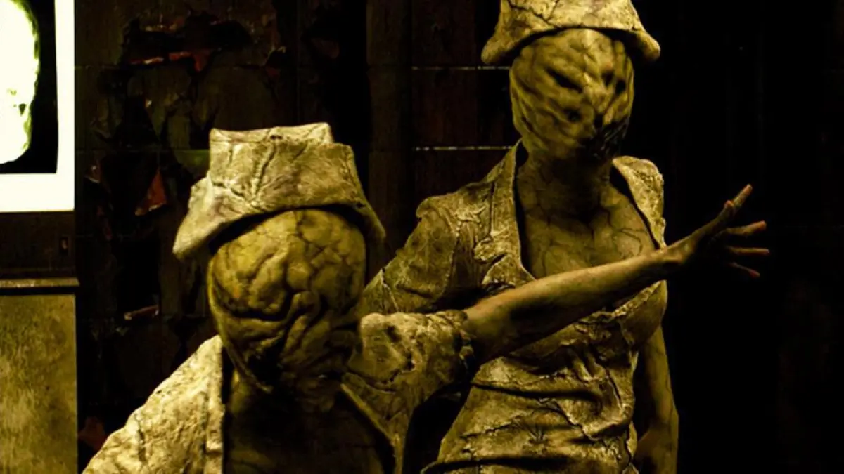 Film Silent Hill (2006) garapan Christophe Gans memilih efek praktis ketimbang CGI. (IMDb)