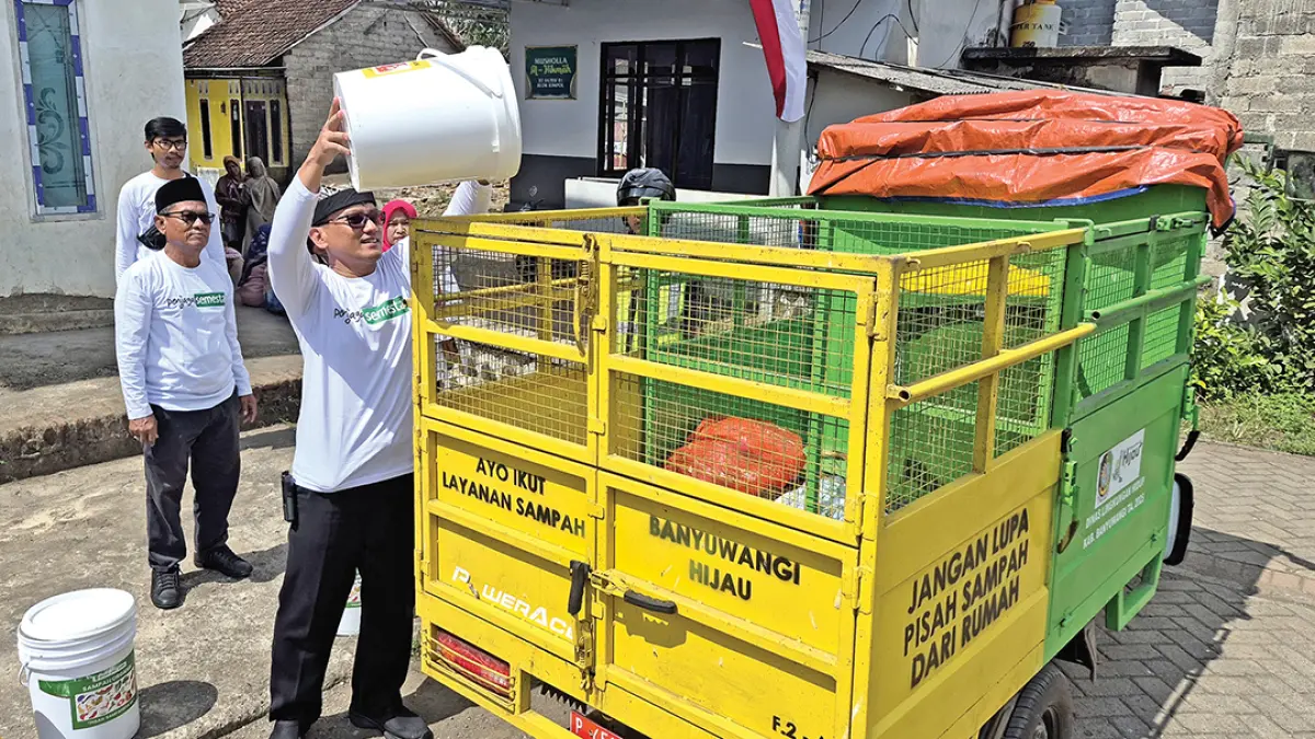 Program Banyuwangi Hijau di Dusun Cangaan, Desa Gentengwetan, Kamis (6/8) lalu. (Salis Ali/Radar Banyuwangi)