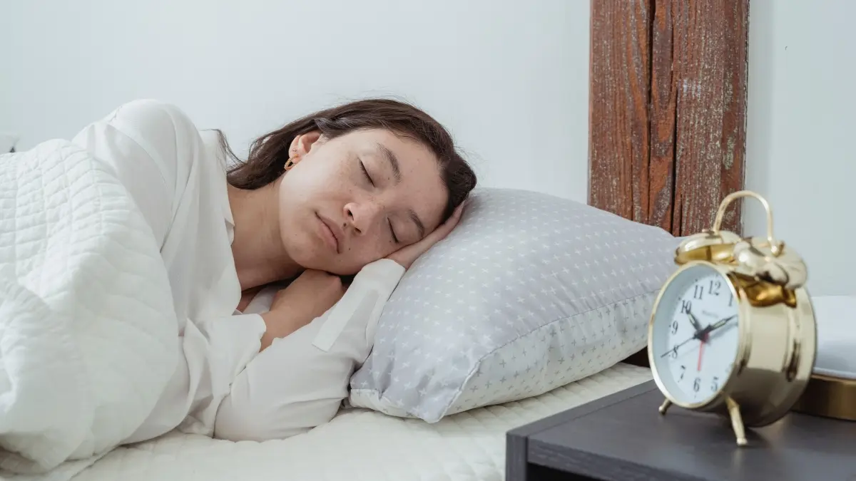 Sering tidur larut dan sulit bangun pagi. (Pexels/Miriam Alonso)