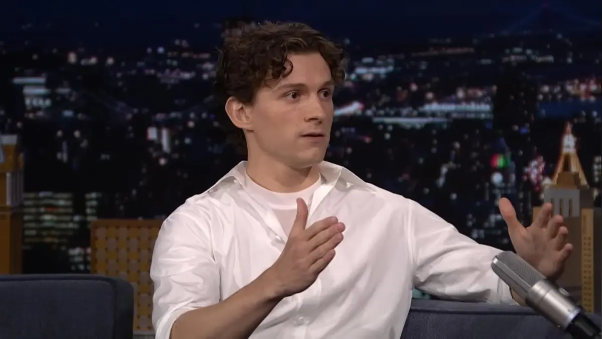 Tom Holland mengungkap pengalaman kocak ketika pesannya kepada Erling Haaland tak mendapat balasan setelah keduanya berada di Monako. (YouTube/The Tonight Show Starring Jimmy Fallon)