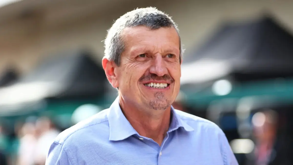 Guenther Steiner masih membuka peluang kembali ke Formula 1 meski kini menjalani tantangan baru di MotoGP. Pengalaman panjangnya bersama Haas membuat namanya tetap diperhitungkan di paddock. (F1)