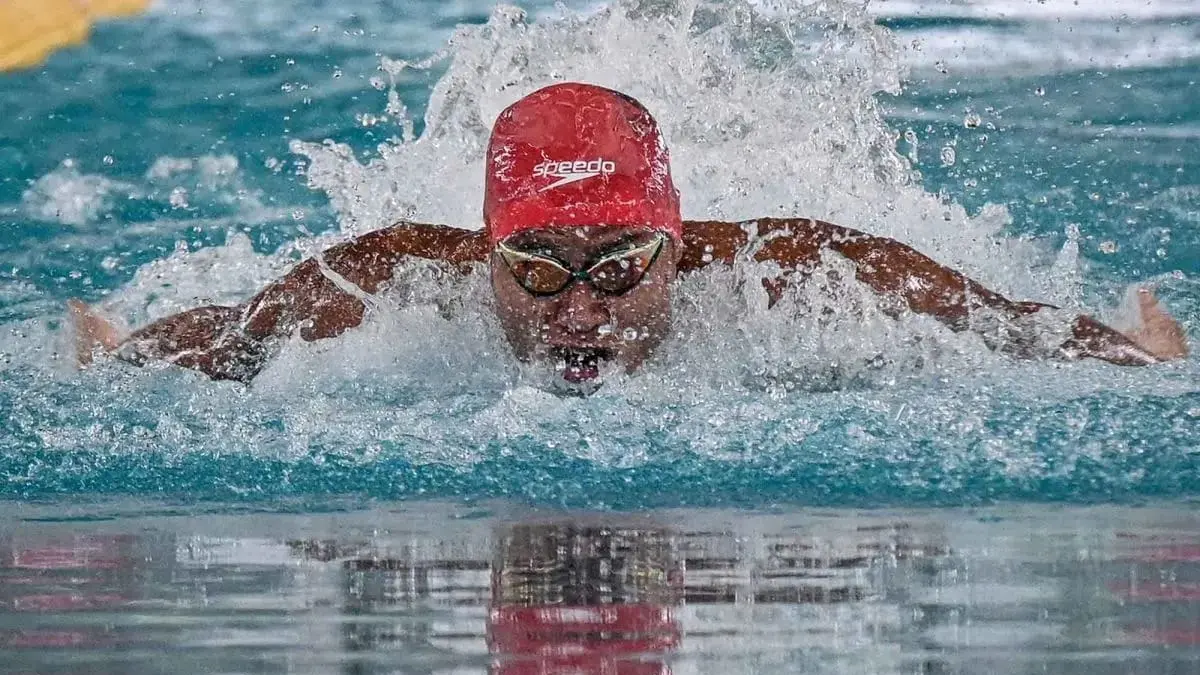 Perenang Indonesia menjalani latihan sebagai bagian dari persiapan menuju Asian Games Aichi-Nagoya 2026. Sebanyak 14 perenang proyeksi tim nasional kini melanjutkan program latihan di klub masing-masing. (Antara)