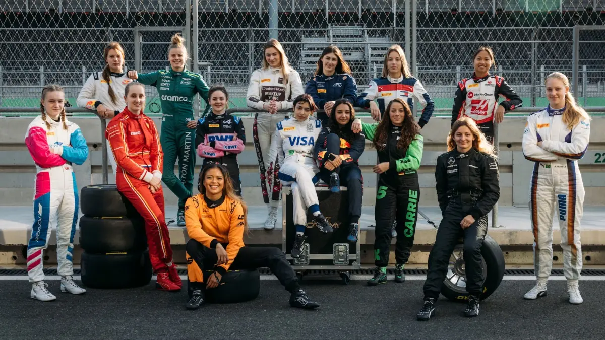 F1 Academy menjadi salah satu jalur utama pembinaan talenta pembalap wanita untuk memperkecil jarak menuju jenjang Formula 1. (F1)