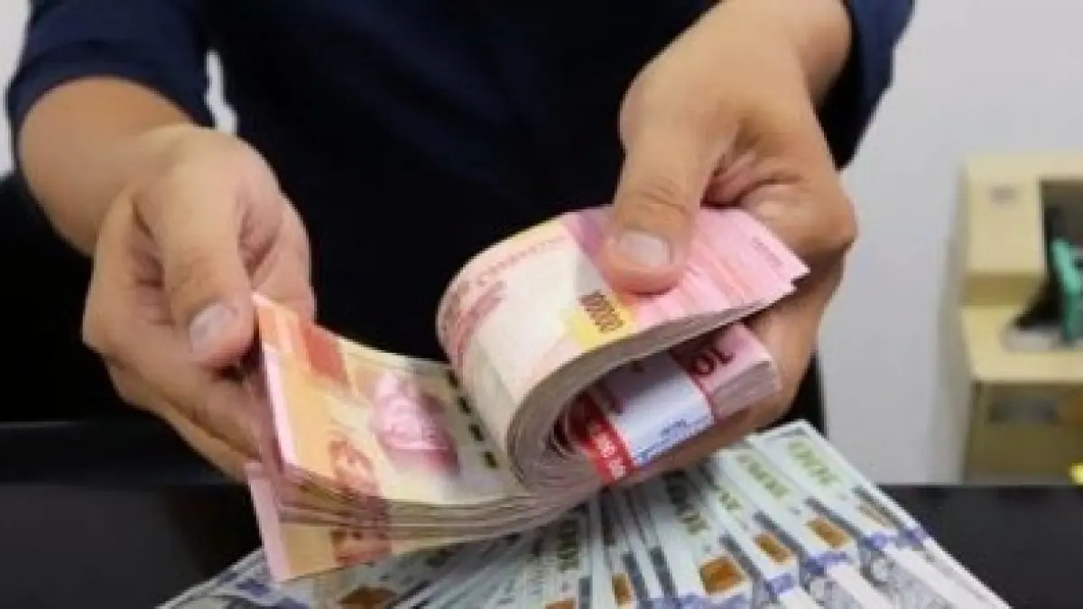 Nilai tukar rupiah menguat tipis ke level Rp17.873 per dolar AS pada pembukaan perdagangan Jumat. Pergerakan rupiah turut dipengaruhi oleh data PPI Amerika Serikat dan sentimen terhadap agenda ekonomi domestik. (Pontianak Post)