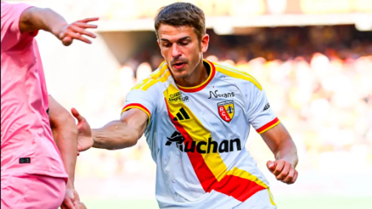 ADU GENGSI: Lens akan hadapi PSG di ajang Trofi Champions (Lens)