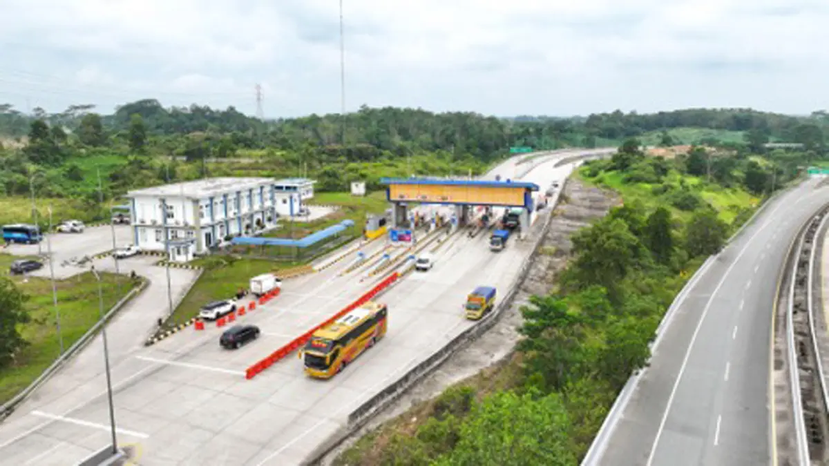 SPM jalan tol mengatur 8 aspek dan 54 indikator layanan, mulai kondisi jalan, antrean gerbang, keselamatan, derek hingga fasilitas rest area. (bpjt.pu.go.id)