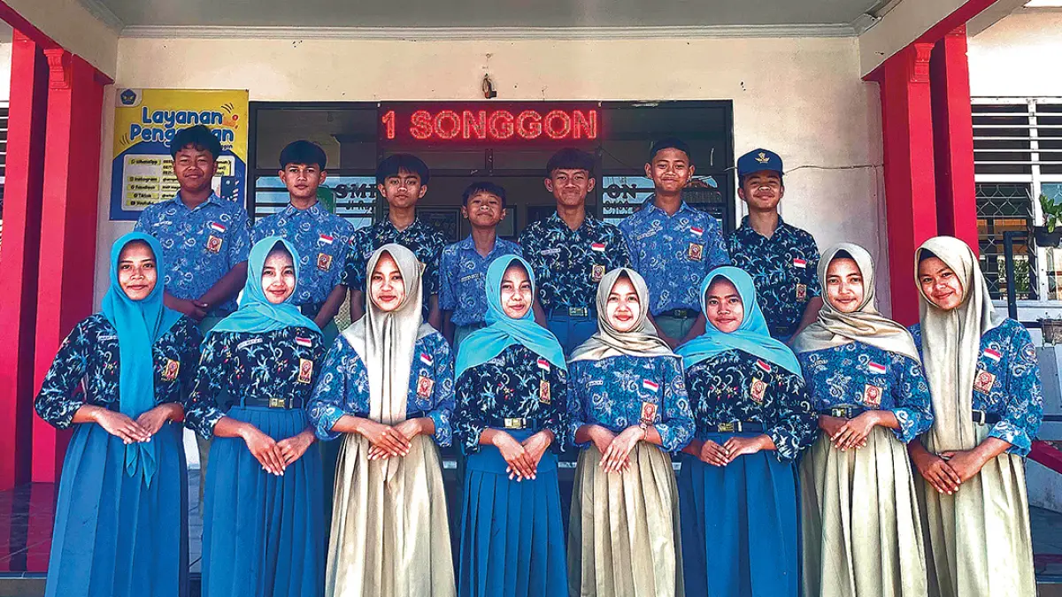 TIGA REGU: Sebanyak 15 siswa SMPN 1 Songgon siap mengikuti RaBa Digital Mission Race 2026. (ISTIMEWA)