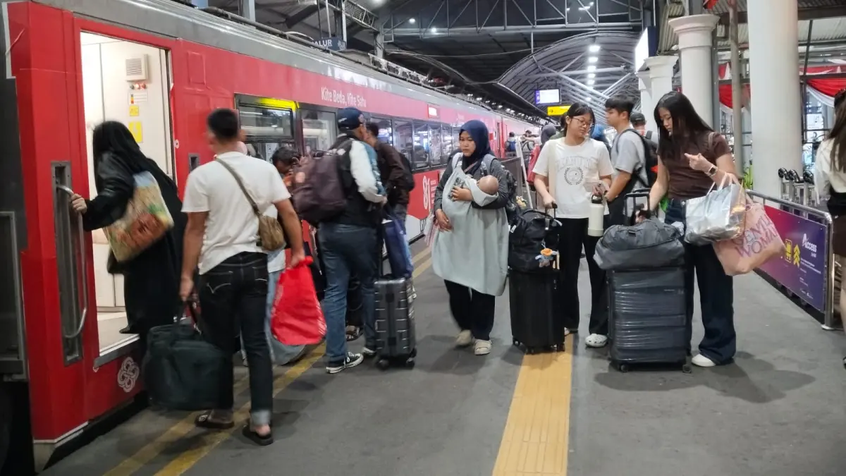 Antusiasme pelanggan mewarnai perjalanan kereta api selama libur HUT ke-81 Kemerdekaan RI pada 14-17 Agustus 2026. (KAI)