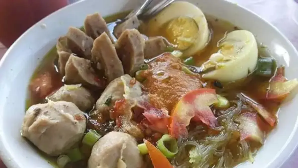Ilustrasi bakso soto. (MetroDaily)