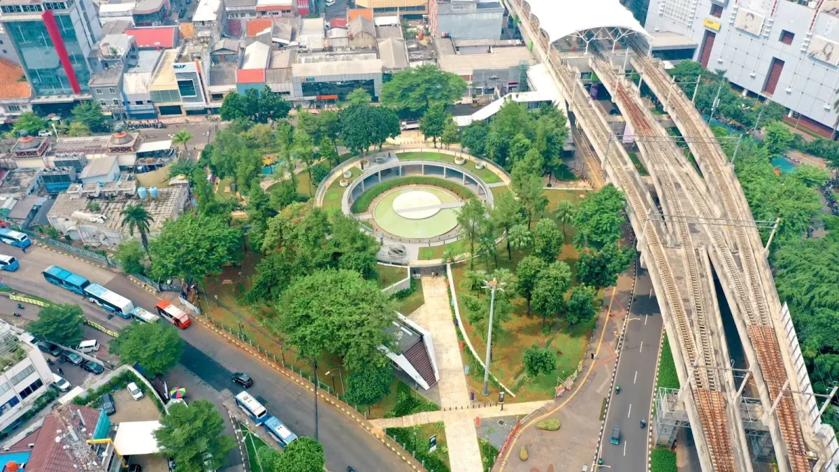 Groundbreaking Hunian Terjangkau Manggarai menandai dimulainya pembangunan 3.784 unit hunian vertikal berbasis Transit Oriented Development untuk mendukung penyediaan rumah bagi masyarakat berpenghasilan rendah. (Jakarta Smart City)