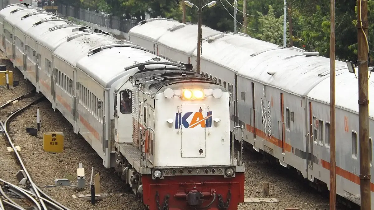 KA Putri Deli relasi Medan–Tanjungbalai menjadi layanan KA bersubsidi dengan jumlah pelanggan terbanyak di wilayah KAI Divre I Sumatera Utara pada Januari–Juli 2026. (Wikimedia Commons/Fadhil Dimas Nabillah)