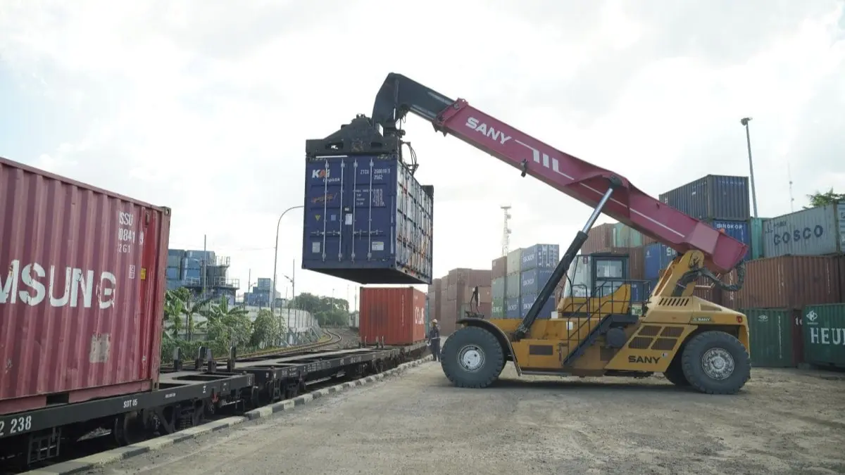 KAI mengkaji penguatan konektivitas angkutan barang dari dan menuju KITB/Industropolis Batang sebagai bagian dari pengembangan ekosistem logistik terintegrasi di Pulau Jawa. (Antara)