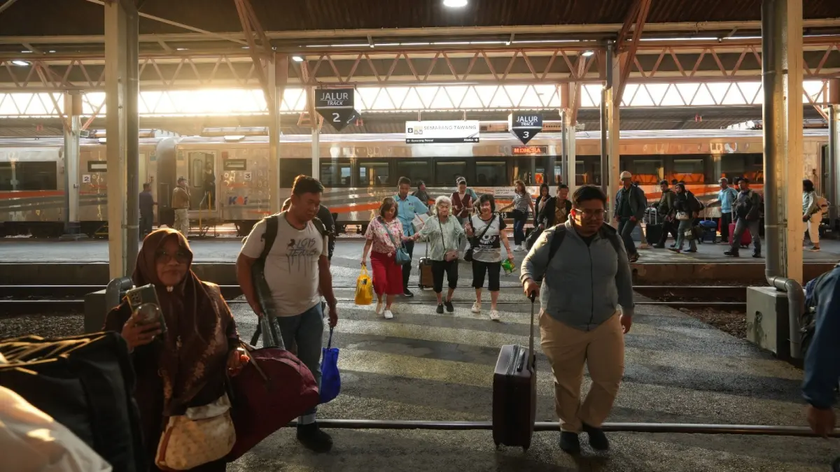 Aktivitas pelanggan di salah satu stasiun wilayah KAI Daop 4 Semarang selama libur panjang Maulid Nabi Muhammad SAW, 21-25 Agustus 2026. (KAI)