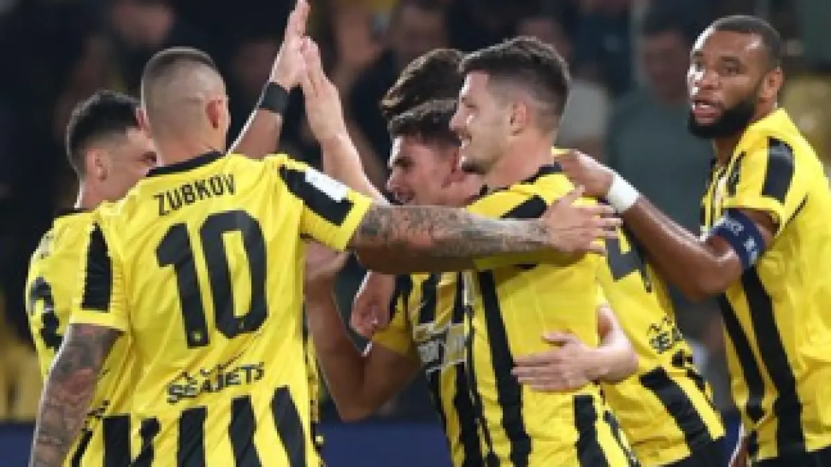 DIATAS ANGIN: AEK Athens diprediksi melenggang ke fase utama Liga Champions (AEK Athens)