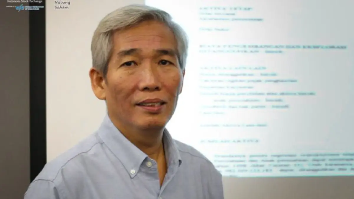 Lo Kheng Hong.