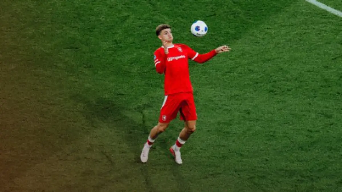 BURU MENANG: FC Twente akan bertandang ke markas Qarabag FK di kiuaifikasi Conferene League (FC Twente)