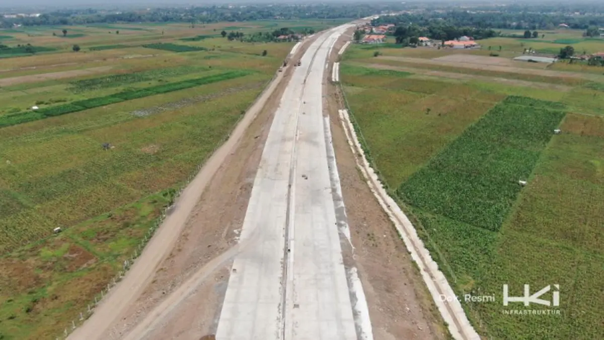 Jalan Tol Probolinggo – Situbondo – Banyuwangi Paket II Kraksaan hingga Paiton sepanjang 11,20 km. (Foto: Hutama Karya)
