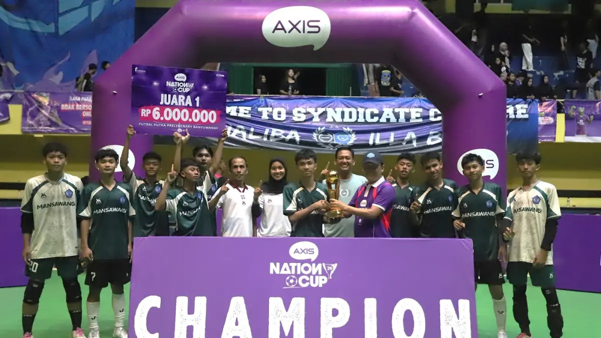 MAN 1 Banyuwangi merayakan keberhasilan menjadi juara AXIS Nation Cup 2026 Banyuwangi setelah melewati persaingan 42 sekolah di GOR Tawang Alun, 28–30 Agustus 2026.