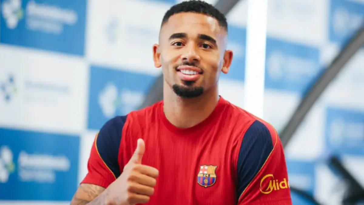 PINDAH: Gabriel Jesus resmi berkostum Barcelona (Barcelona)