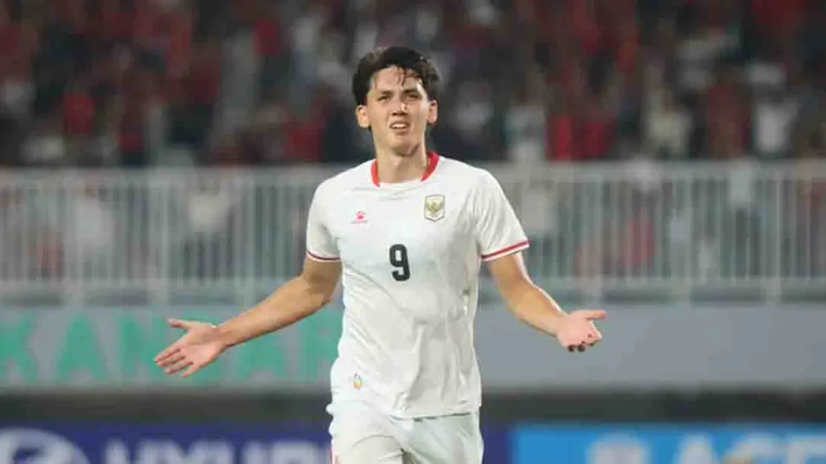 Penyerang timnas Indonesia Mitchell Baker. (Dery Ridwansah/JawaPos.com)