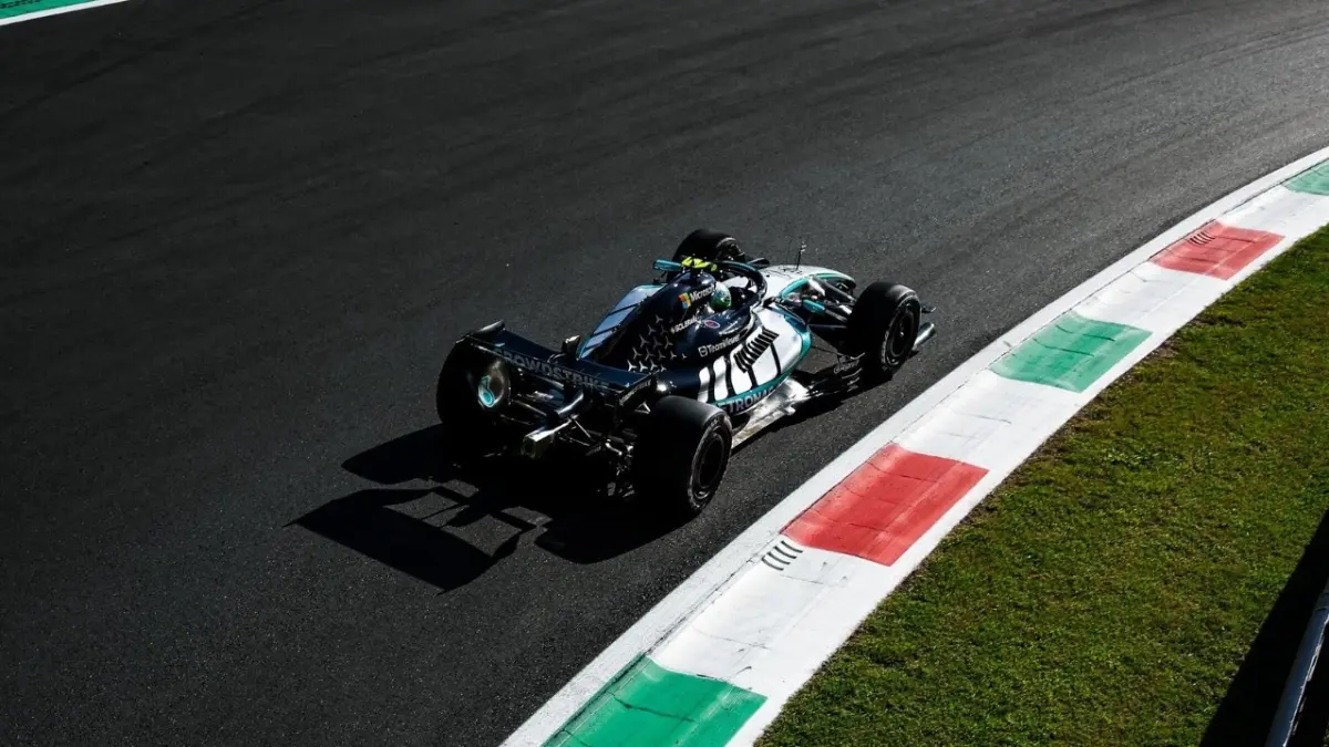 George Russell menjadi favorit untuk memenangkan F1 GP Italia 2026 setelah mengamankan posisi start kedua di Monza. (Mercedes AMG-Petronas F1 Team)