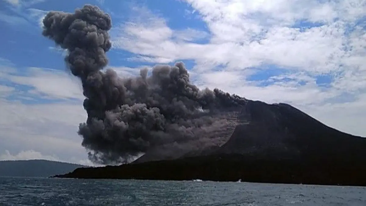 Gunung Anak Gunung Krakatau. (JawaPos.com)