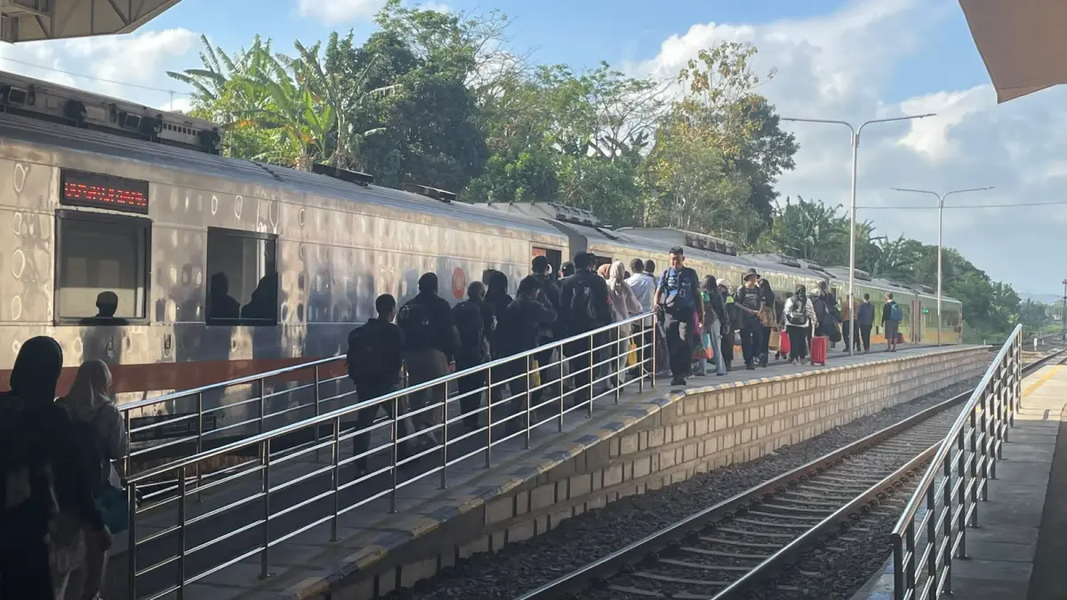 Penumpang beraktivitas di Stasiun Banyuwangi Kota. KAI Daop 9 Jember mencatat 78.751 penumpang pada 5-8 September 2026, meningkat 4,71 persen dibandingkan periode sebelumnya. (KAI)
