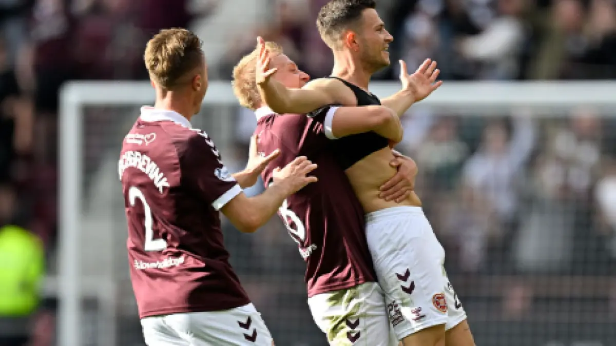 KETAT: Hearts akan hadapi tuan rumah Stenhousemuir di ajang Piala Liga Skotlandia (Hearts)