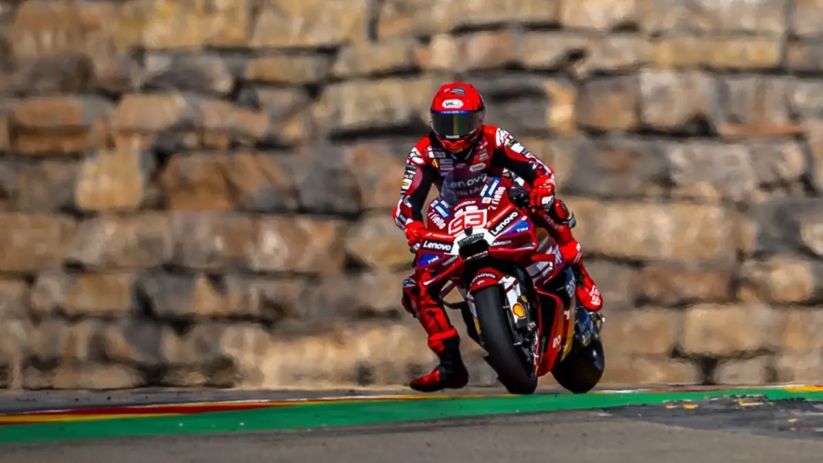Marc Marquez menjadi pembalap tercepat pada FP1 MotoGP San Marino 2026 di Misano dengan catatan 1 menit 31,468 detik. (Ducati Corse)