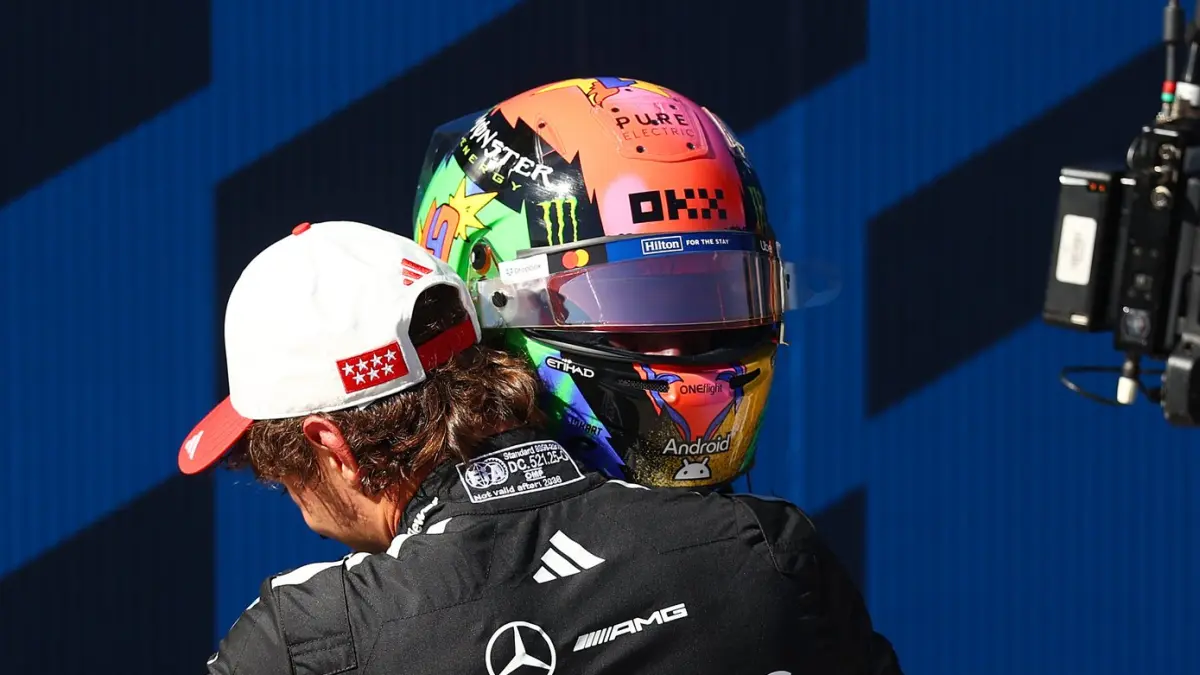 Lando Norris mengamankan pole position GP Spanyol 2026 di Sirkuit Madring setelah unggul hanya 0,011 detik atas Kimi Antonelli. (F1)