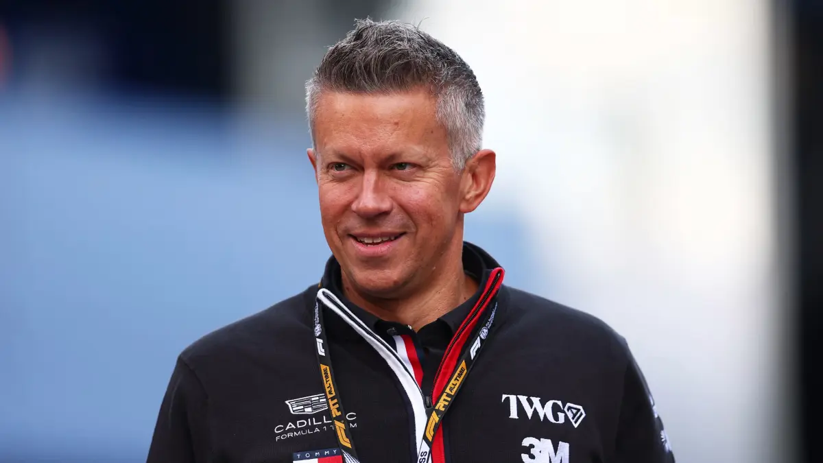 Team Principal Cadillac, Marcin Budkowski, menyoroti persoalan ban, kepercayaan pembalap, dan reliabilitas setelah sesi pertama di Madring. (F1)