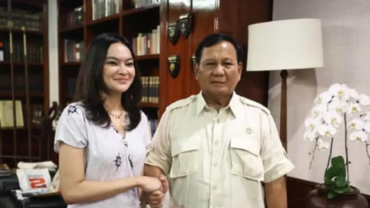 Ulta Levenia Nababan dan Presiden Prabowo Subianto.