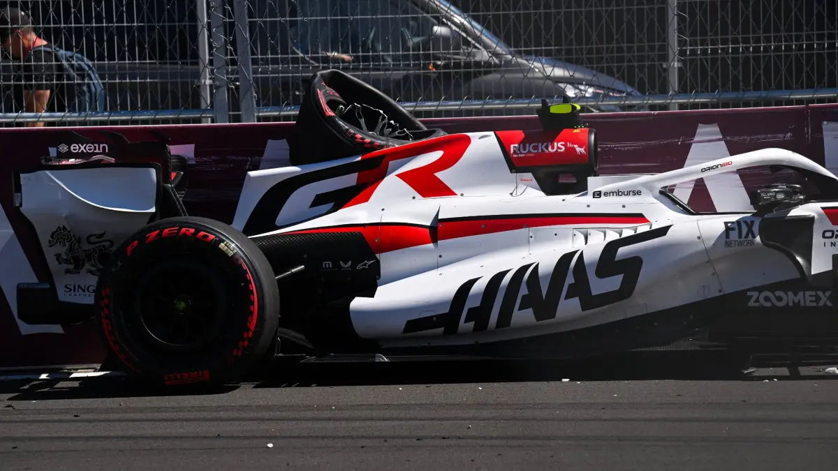 Ollie Bearman harus memulai GP Spanyol dari barisan belakang setelah kecelakaan di FP3 membuatnya absen dari Kualifikasi. (F1)