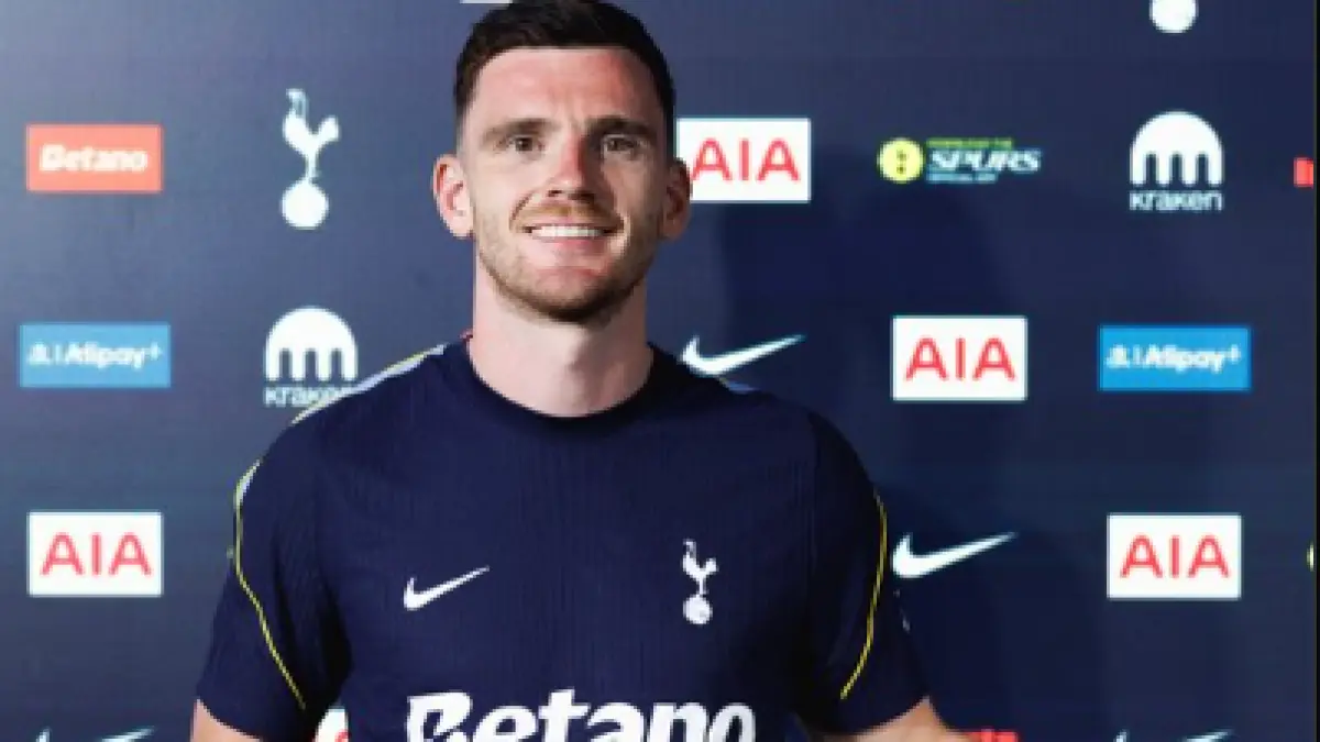 DATANG SEBAGAI LAWAN: Robertson akan menjadi bagian Spurs saat menantang ruan rumah Liverpool di EFL Cup (Tottenham Hotspur)