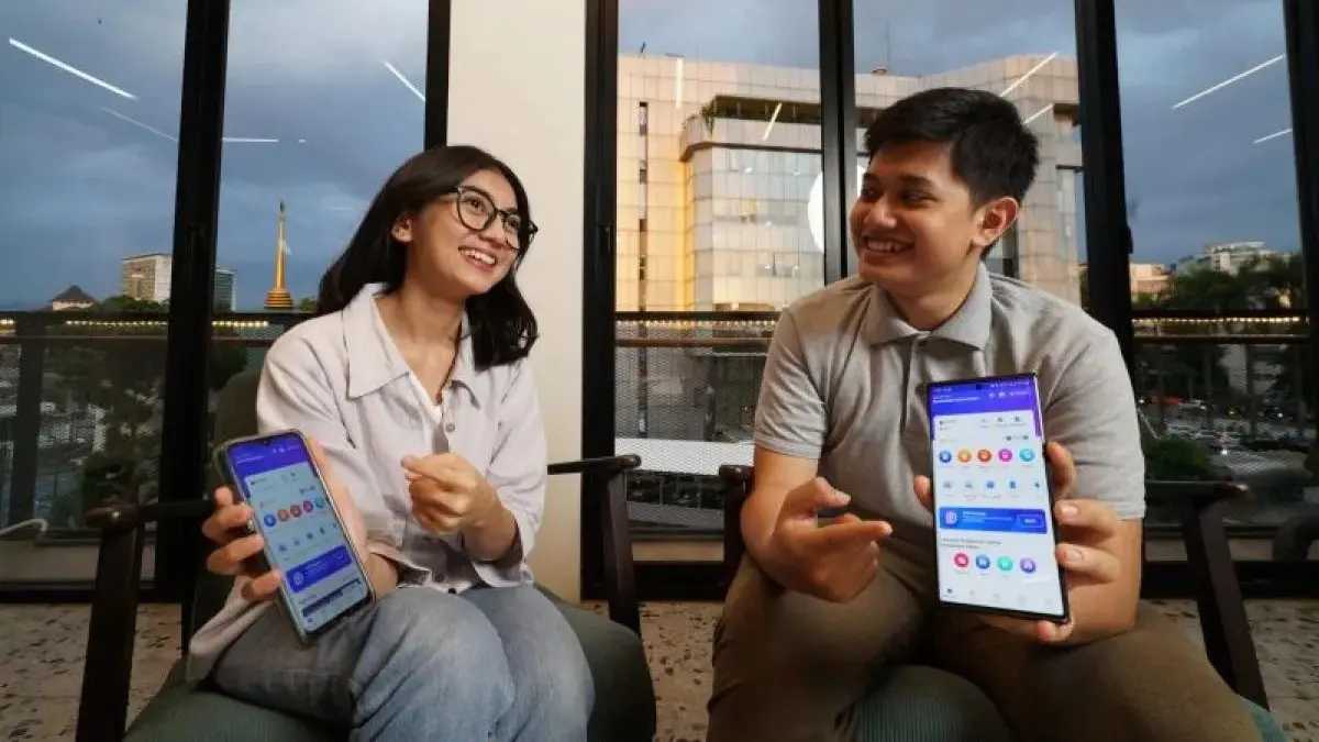 Perubahan layanan tiket kereta api mencerminkan perjalanan digitalisasi KAI, dari pembelian melalui loket stasiun hingga akses berbagai kebutuhan perjalanan melalui aplikasi Access by KAI. (Antara)