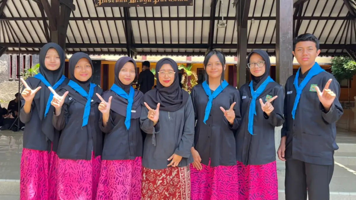 SALAM LITERASI: Regu PMR SMPN 1 Banyuwangi siap mengikuti ajang Digi MR UKS/PMR Tingkat Madya 2026. (Spensaba)