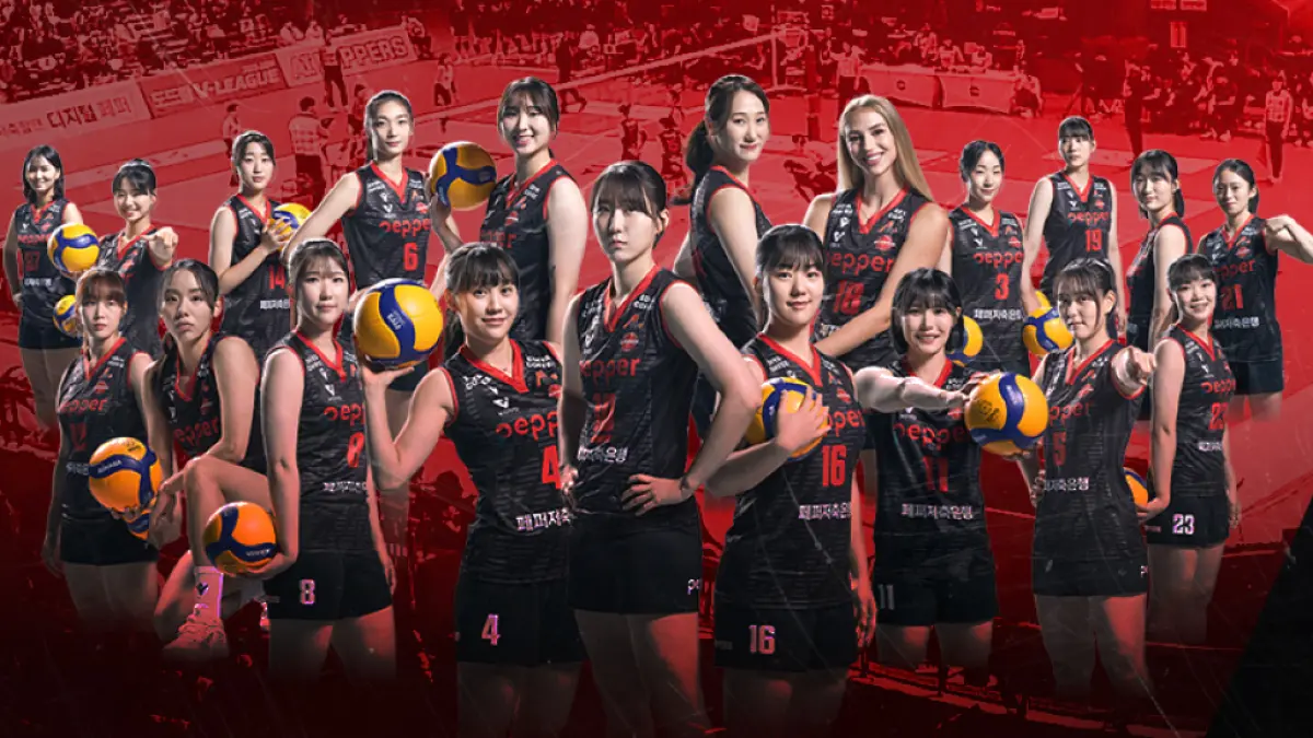 AI Peppers mulai membenahi pertahanan jelang V-League 2026/2027. Koordinasi blok dan dig diperkuat untuk menghadapi ancaman serangan Megawati. (women.volleybox.net)