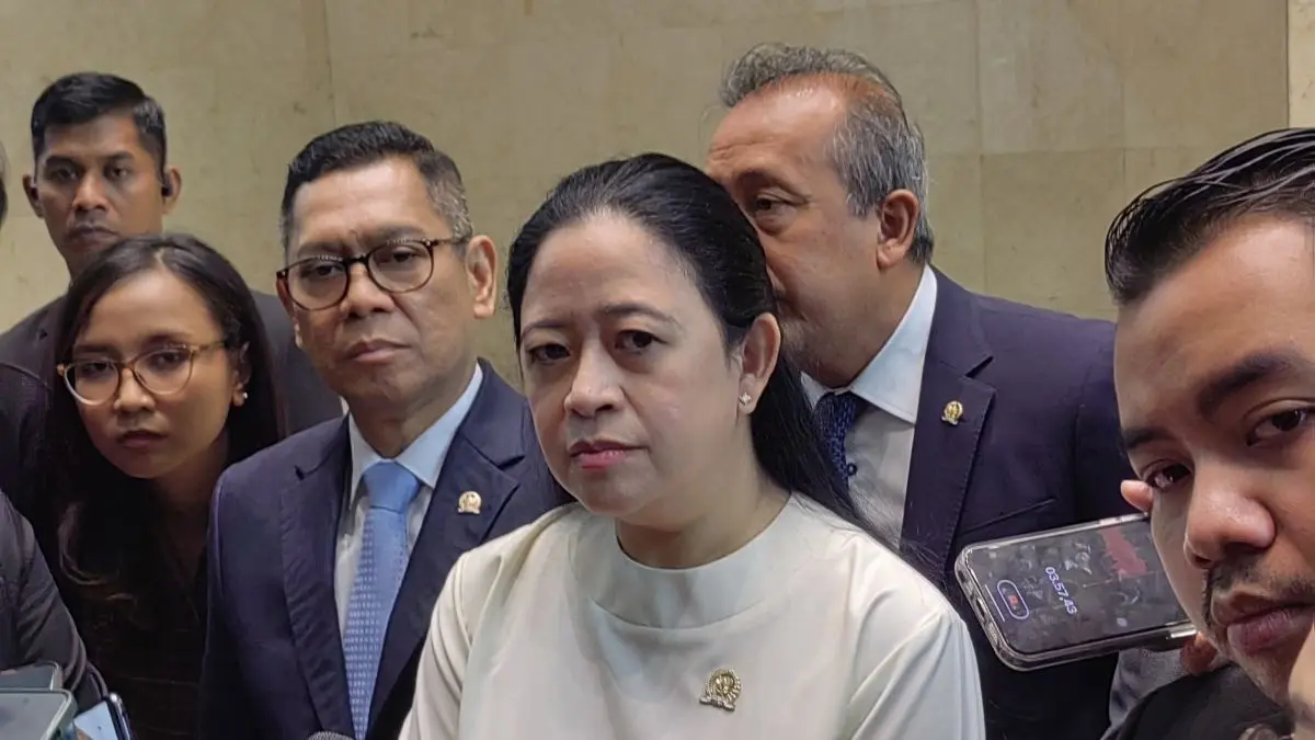 Ketua DPR RI Puan Maharani memberikan keterangan kepada wartawan. Puan menegaskan wacana ambang batas parlemen 5–7 persen dan dukungan minimal dua partai untuk pencalonan presiden masih menjadi pembicaraan informal dan belum masuk pembahasan resmi DPR. (ANTARA)